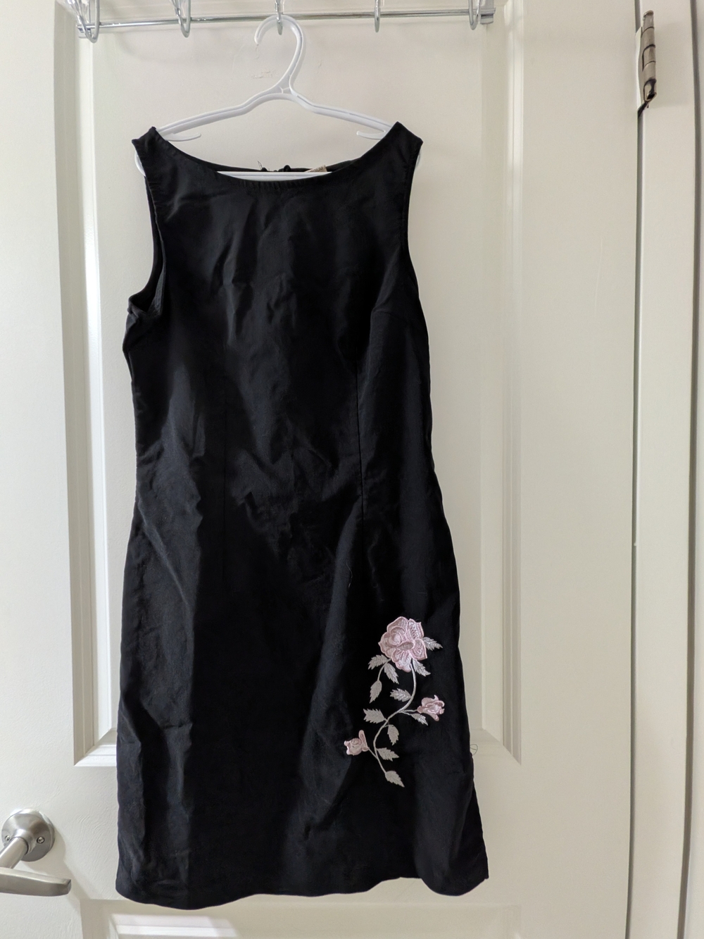 Vintage Pandora Black Sleeveless Mini Dress with Pink Rose Embroidery